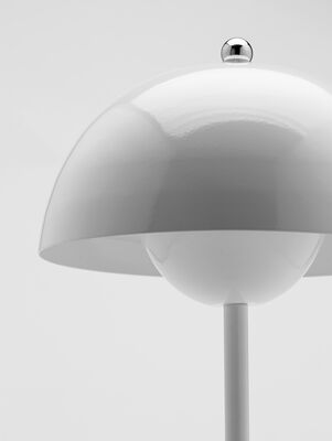 LAMPARA LED RECARGABLE CHICAGO WHITE - Second Image