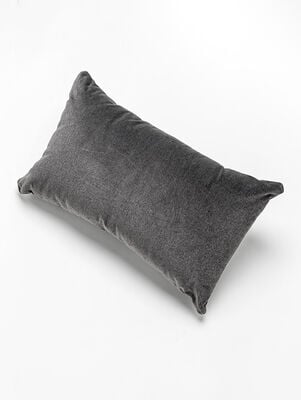 ALMOHADON VELVET GRIS GRAFITO 50 X 30