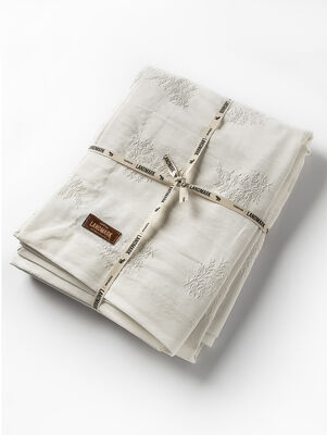 MANTEL LEAVES BLANCO 270 X 150