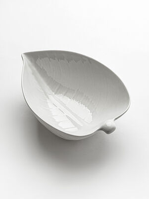 BOWL DE PORCELANA HOJA 21X14 CM