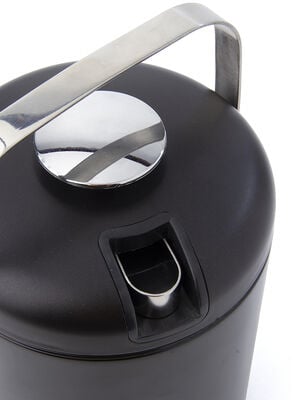 HIELERA PREMIUM GERARD BLACK NEGRA CON PINZA - Second Image