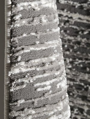 IUNU REN - Second Image