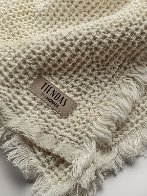 REPASADOR PANAL OFF WHITE 60 X 43 - Second Image