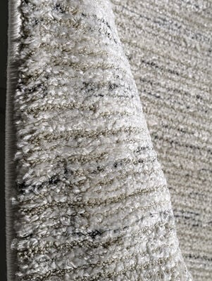 NIZA KIAN - Second Image