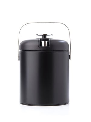 HIELERA PREMIUM GERARD BLACK NEGRA CON PINZA