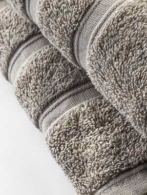TOALLA COMBED TAUPE - Second Image