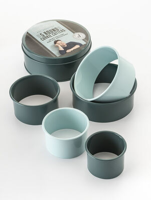 SET OF 5 STAINLESS STEEL ROUND COOKIE CUTTERS - 5CM, 6CM, 7CM, 8.5CM AND 9,5CM