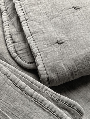 CUBRECAMA BERTHA C/FUNDAS KING TAUPE - Second Image