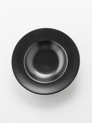 PLATO DE PASTA TIMELESS NEGRO