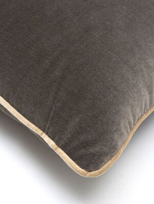 ALMOHADON VERSALLES GRIS CON VIVO 35X50 - Second Image