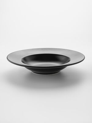 PLATO DE PASTA TIMELESS NEGRO