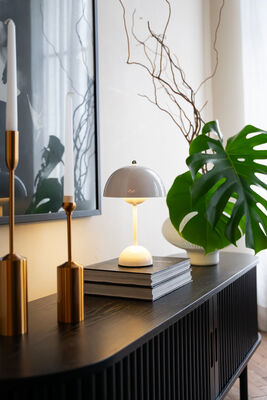 LAMPARA LED RECARGABLE CHICAGO WHITE - Second Image