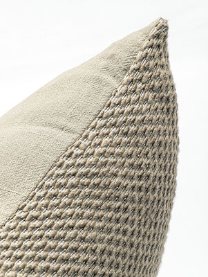 ALMOHADON ALMENDRA TOSTADO RECTANGULAR 50X30 - Second Image