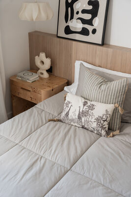 ALMOHADON HELENA GREEN 50 X 50 - Second Image