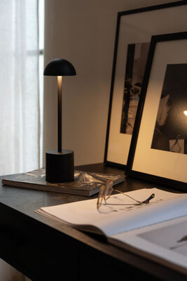 LAMPARA LED RECARGABLE GEORGIA BLACK - Second Image