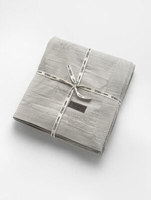 MANTEL LEAVES GRIS NIEBLA 150 X 220