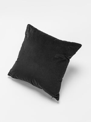 ALMOHADON VELVET BLACK 45 X 45