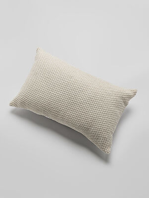 ALMOHADON ALMENDRA CRUDO RECTANGULAR 50X30