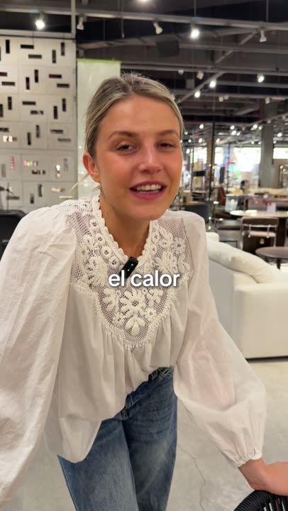 SUA0001_SUA0002_SILLA_CON_APOYA_BRAZOS_SYLAN_NATURAL.mp4