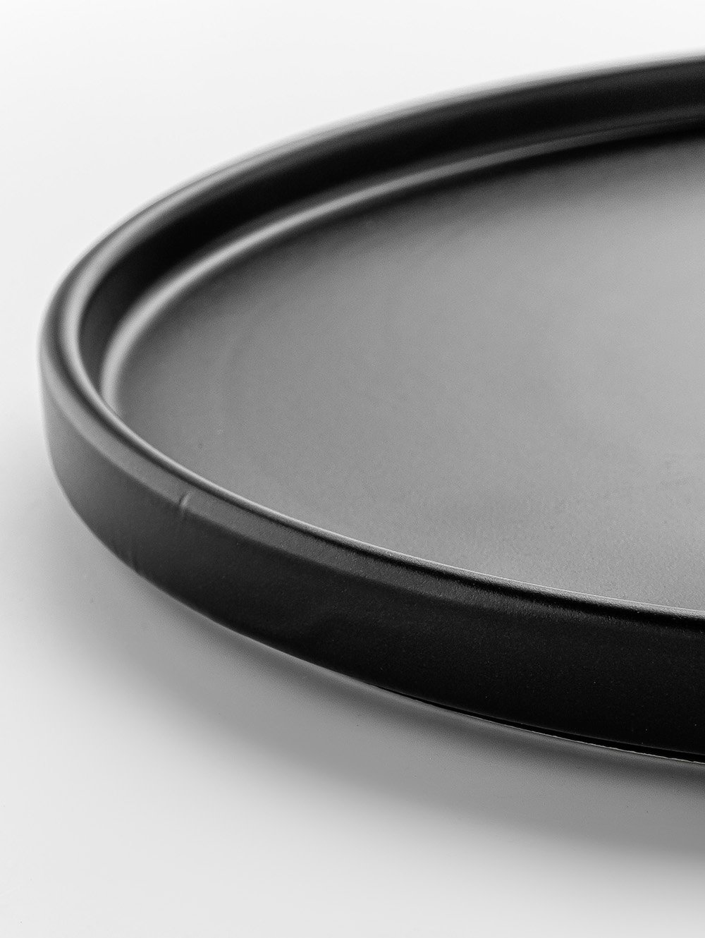 plato-ceramica-PLATO-PLAYO-STACKABLE-NEGRO-KLER-1.jpg image number null