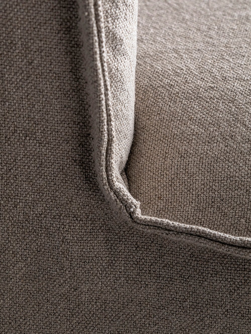 silla con apoyabrazo tapizado beige-SILLA AMBER KAMI CON APOYABRAZO BEIGE-FABRICA-7.jpg image number null