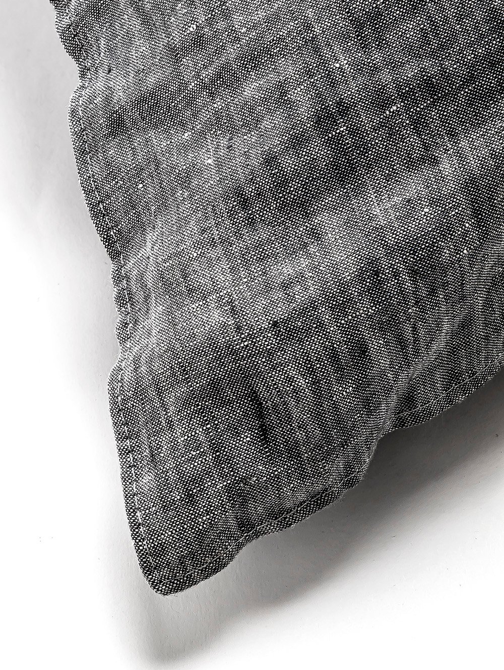 ALMOHADON DE LINO THESS GREY CHAMBRAY 50 X 50 image number null
