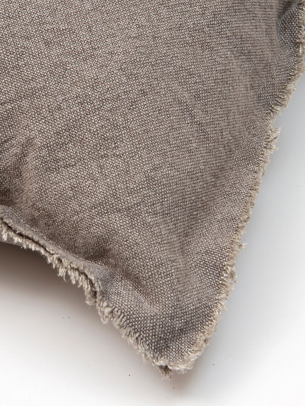 Almohadon cuadrado rustico gris-ALMOHADON LONDON 80 X 80 GRIS-Tiendas Landmark-1.jpg image number null