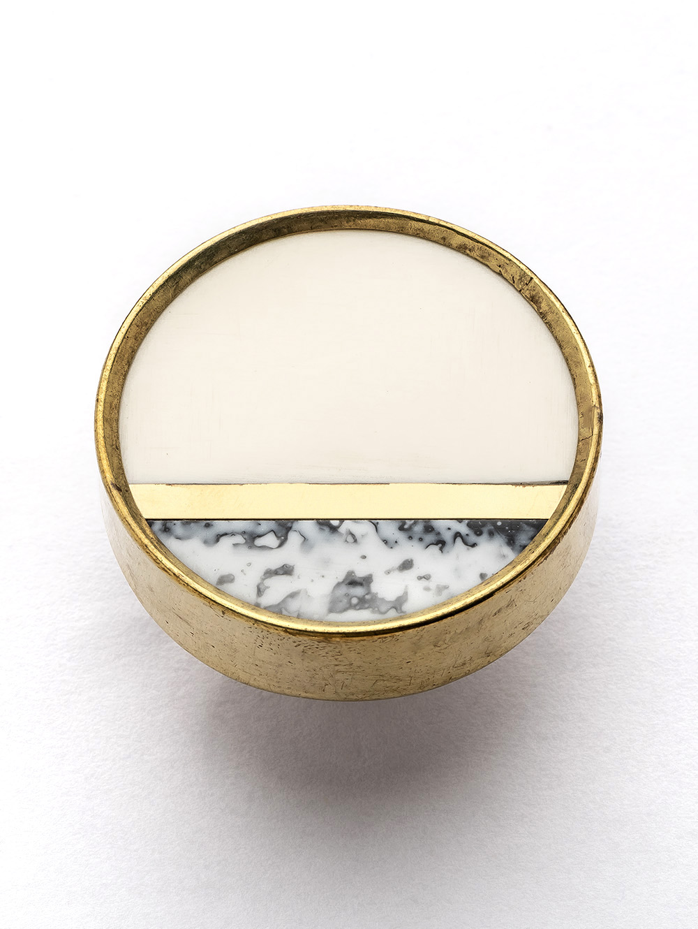 Tirador marmol y metal dorado-TIRADORES KAZA-Tiendas Landmark-3.jpg image number null