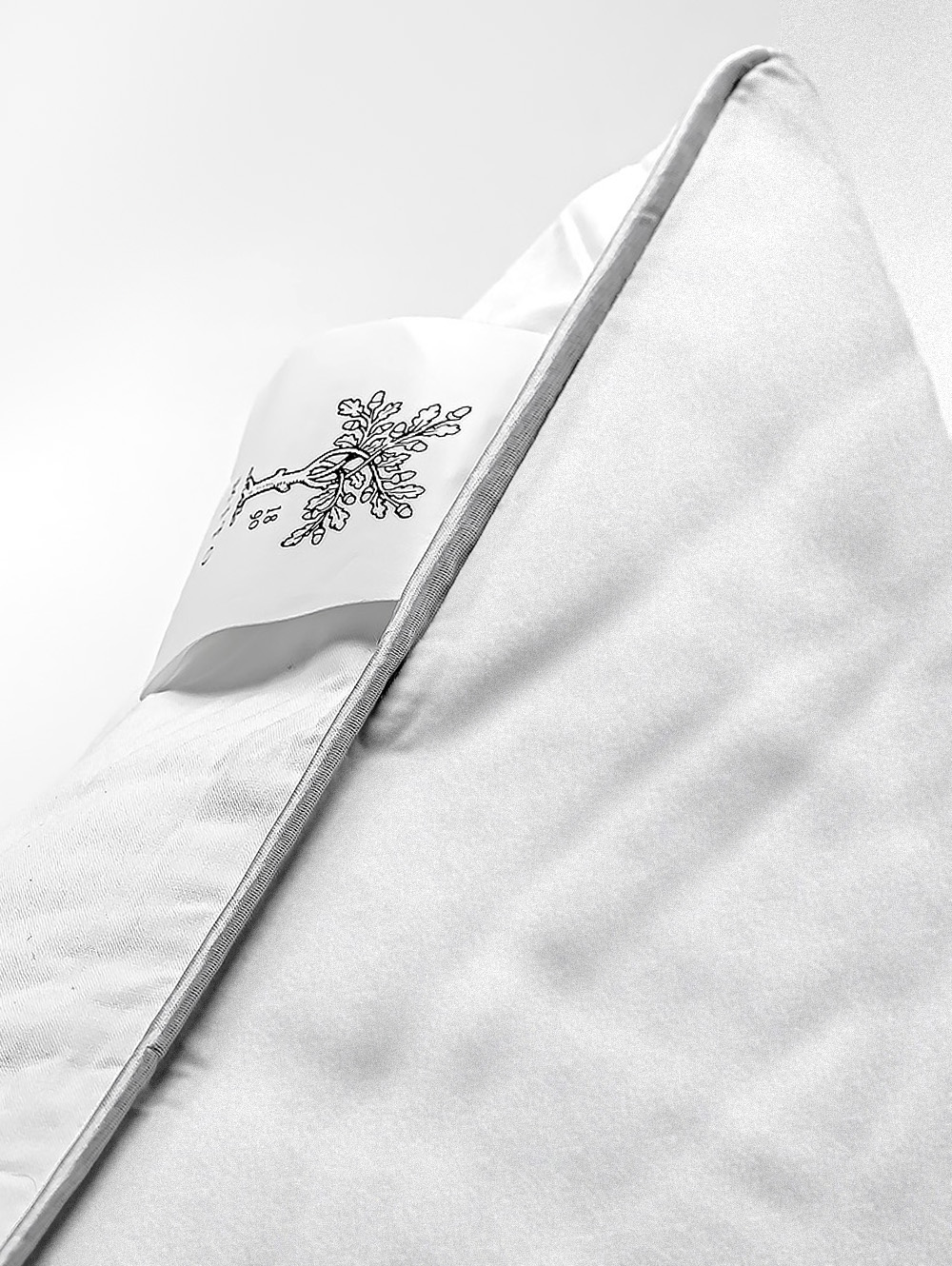 almohada-blanca-ALMOHADA-DUBLIN-WHITE-50-X-70-SUFA-4.jpg image number null