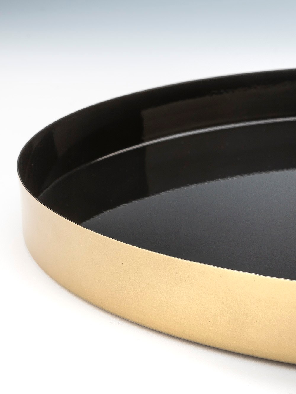 Bandeja metálica esmaltada-KOMO REDONDA BLACK D40-Landmark-02.jpg image number null