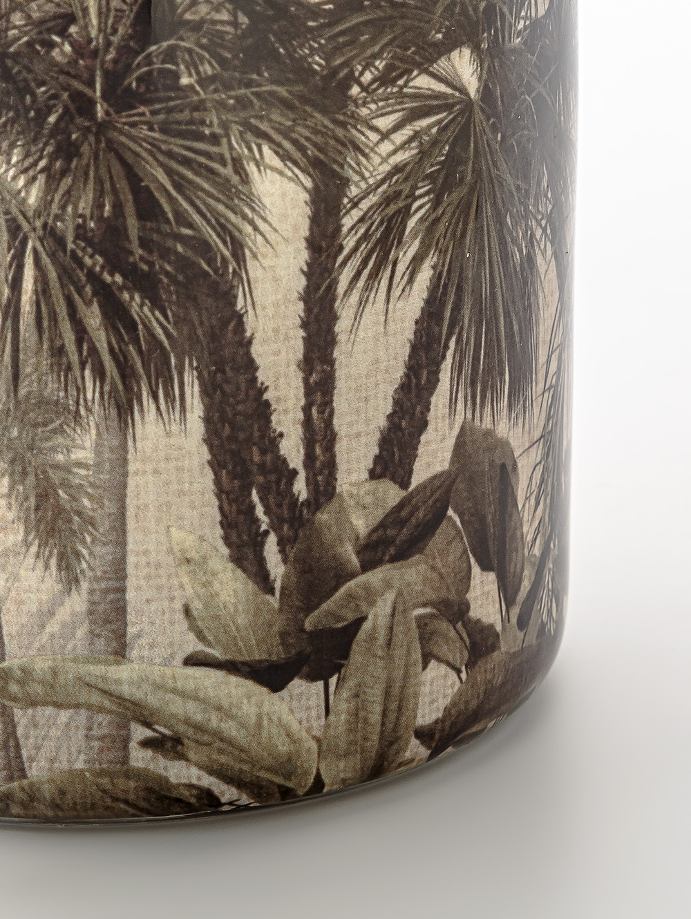 VELA NUIT FORET MYRRH & TONKA image number null