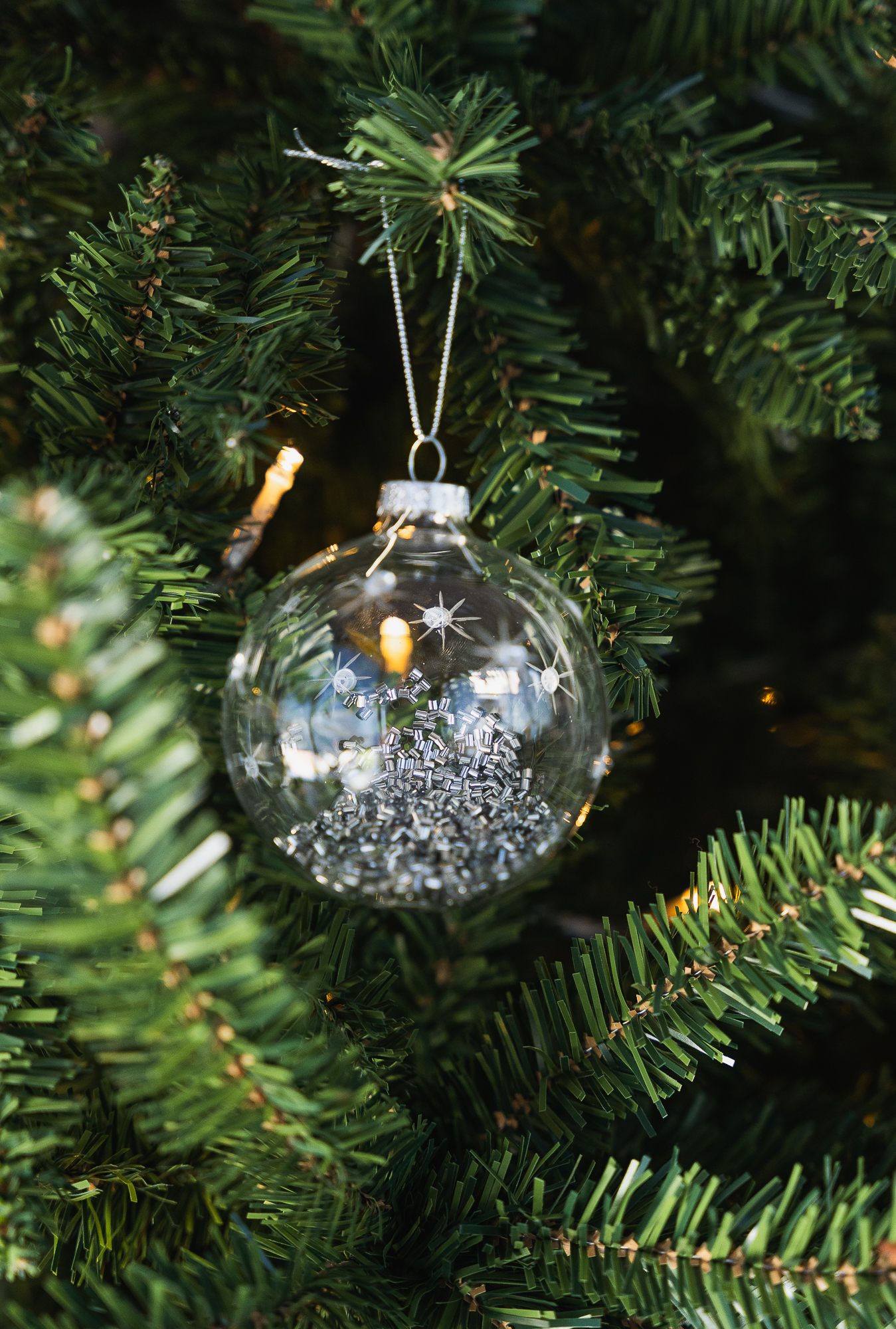 BOLA NAVIDEÑA TRANSPARENTE SILVER image number null