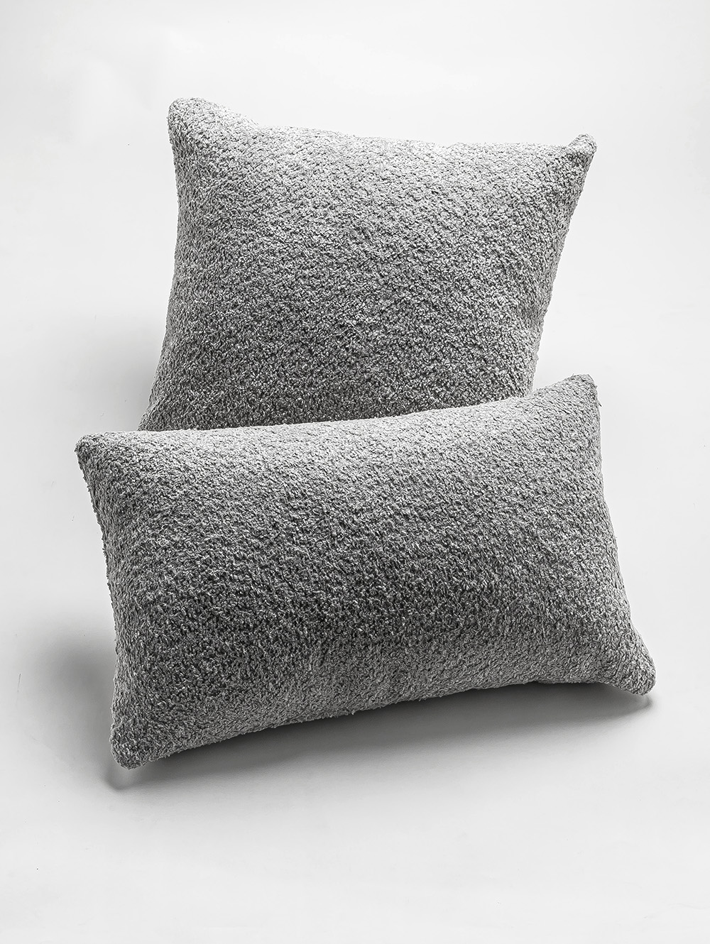 ALMOHADON ELISEO GRIS CLARO 50 X 30 image number null