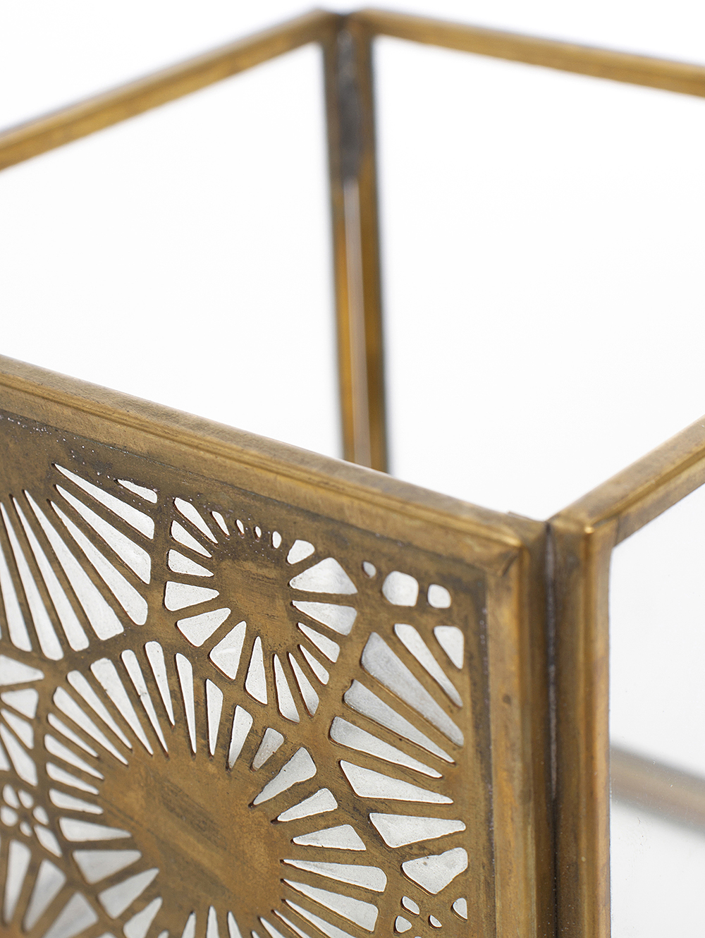 Fanal de vidrio y metal dorado-FANAL TEA SMALL-Tiendas Landmark-1.jpg image number null