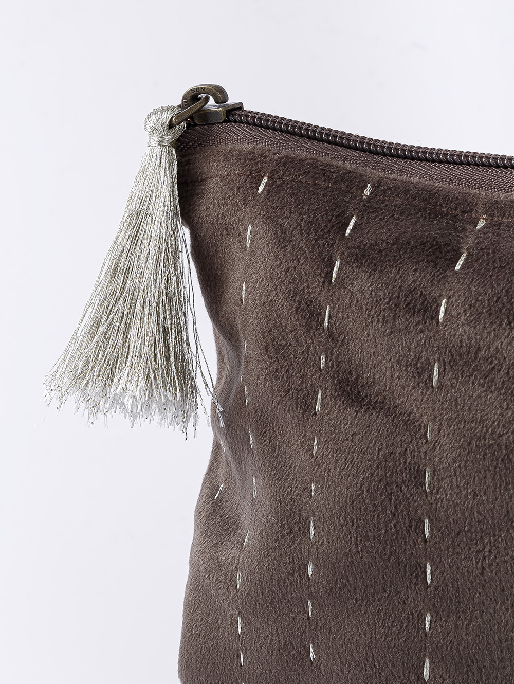 NECESER TRISH GREY-JAKA-1.jpg image number null