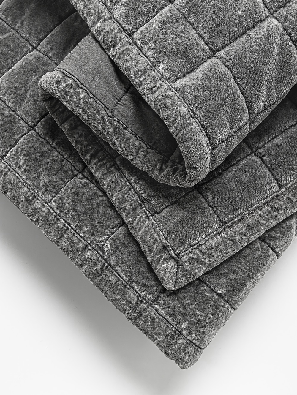 acolchado-super-king-gris-ACOLCHADO-MADISON-SUPER-KING-DARK-GREY-HONOR-7.jpg image number null