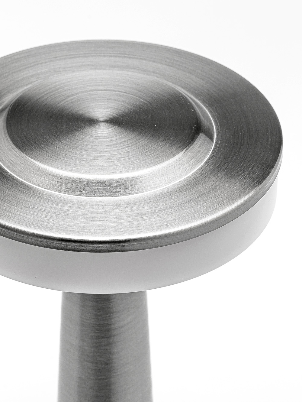 LAMPARA LED RECARGABLE SEATTLE SILVER image number null