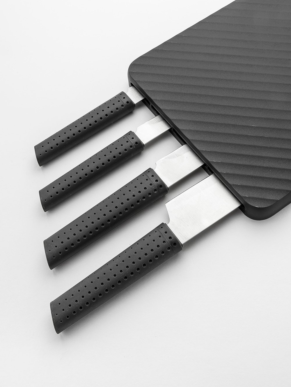 JUEGO DE CUCHILLOS CON BLOQUE ARGOS image number null