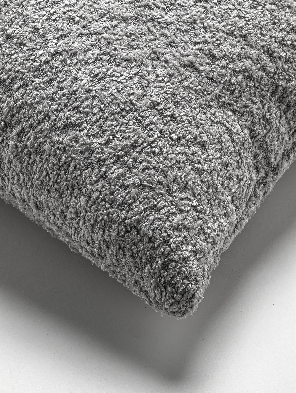 ALMOHADON ELISEO GRIS CLARO 50 X 30 image number null