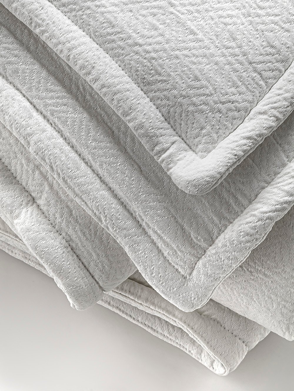 ACOLCHADO GIOVANNI image number null