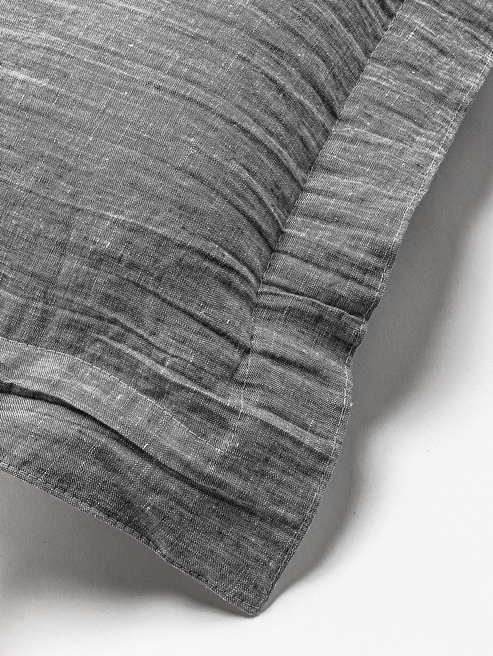 ALMOHADON DE LINO THESS GREY CHAMBRAY 50 x 70 image number null