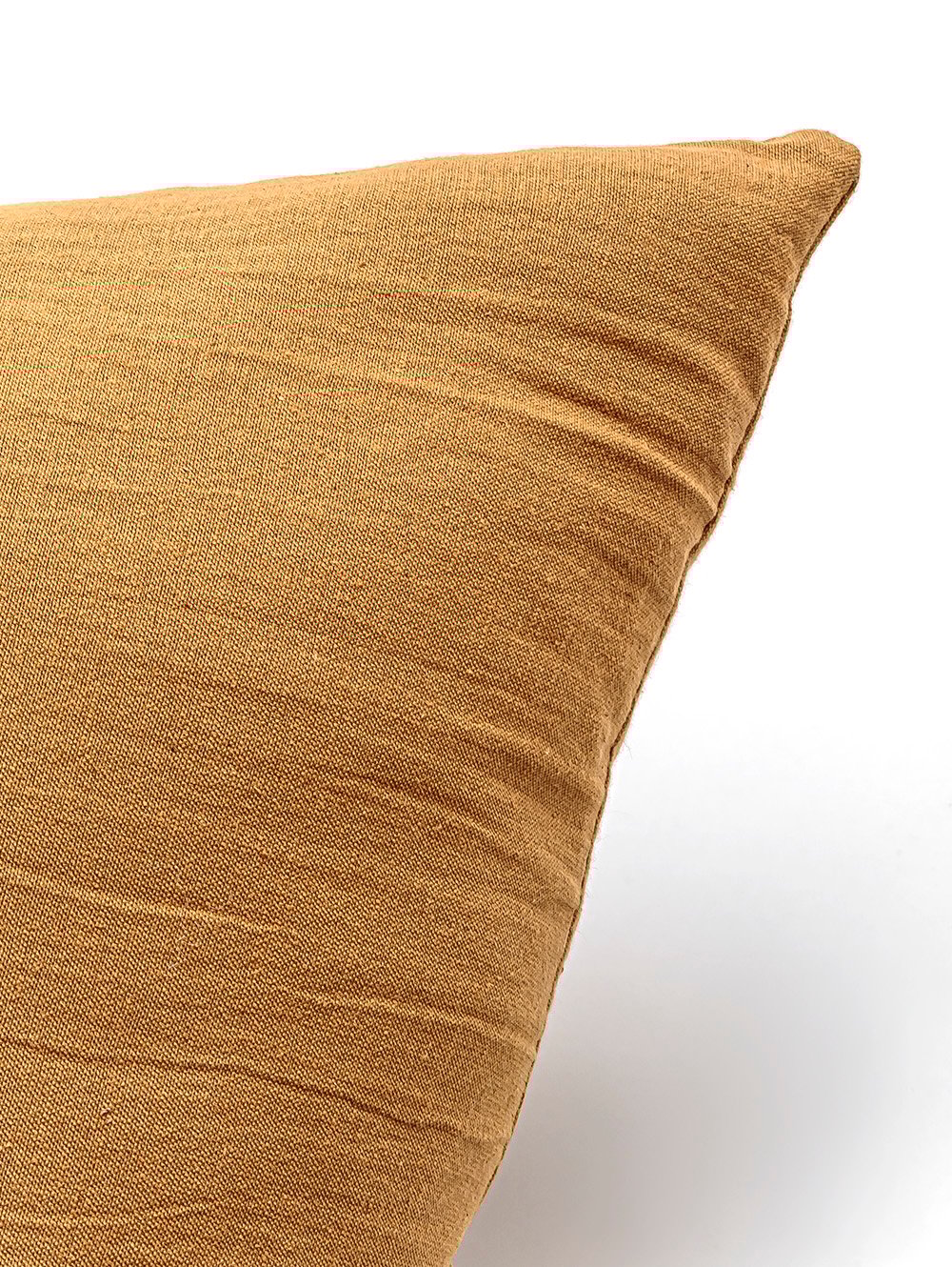 almohadon cuadrado-ALMOHADON BASIC TUSOR CANELA 45 X 45-FABRICA LANDMARK-1.jpg image number null