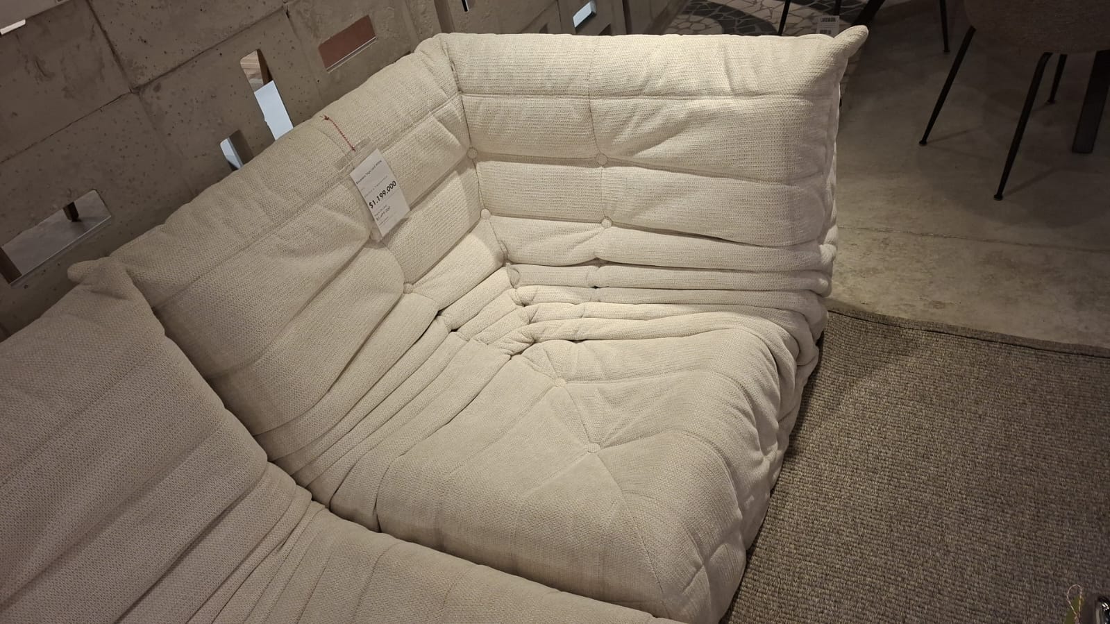 RINCONERO TOGO LORD WHITE image number null