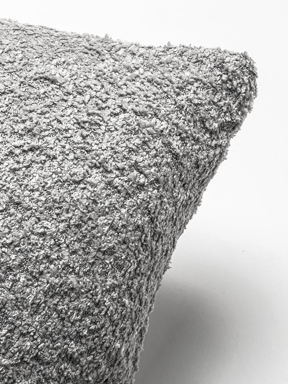 ALMOHADON ELISEO GRIS CLARO 50 X 30 image number null