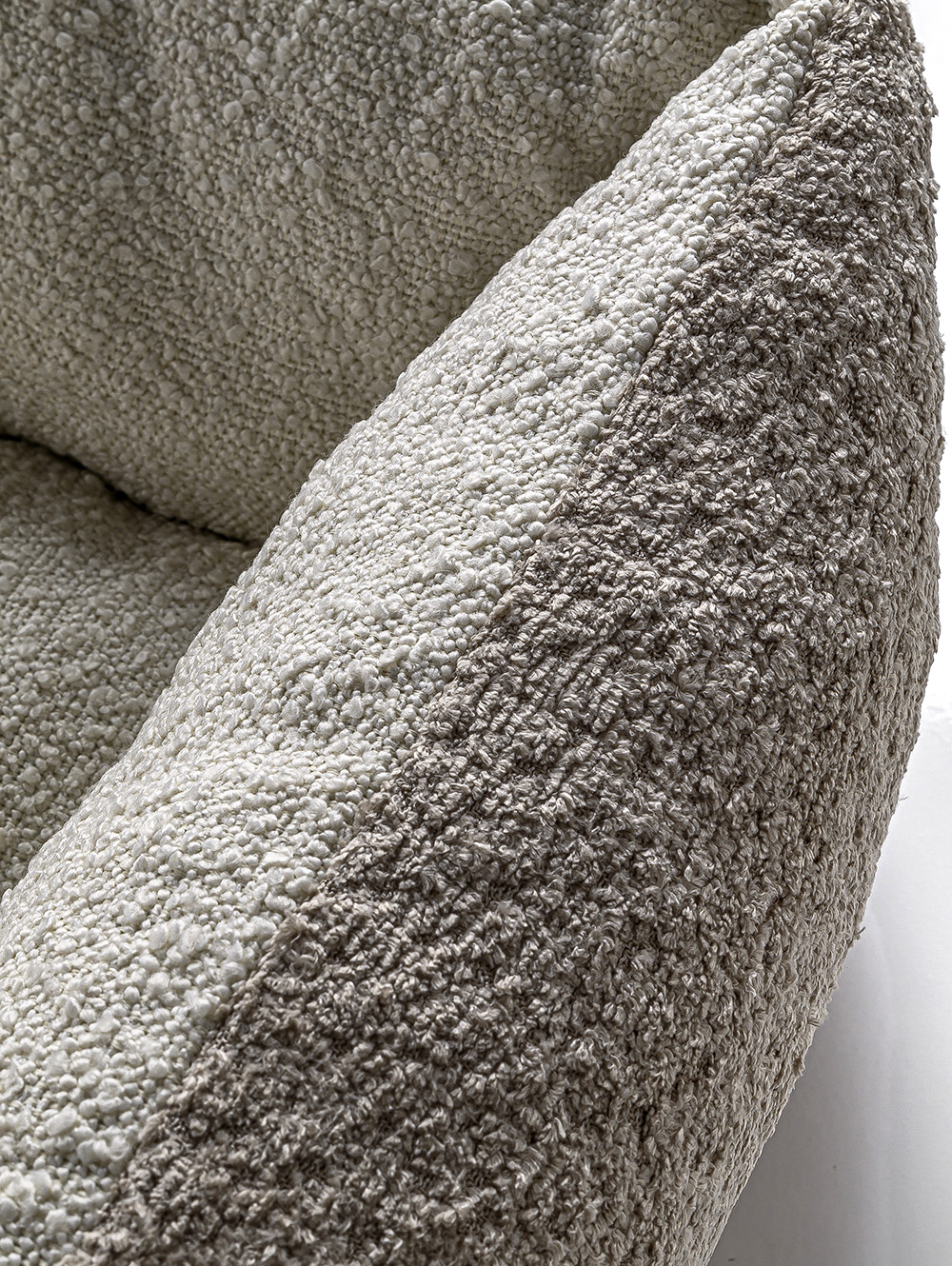 CAMA PARA MASCOTAS BOUCLE BICOLOR BEIGE MEDIUM image number null