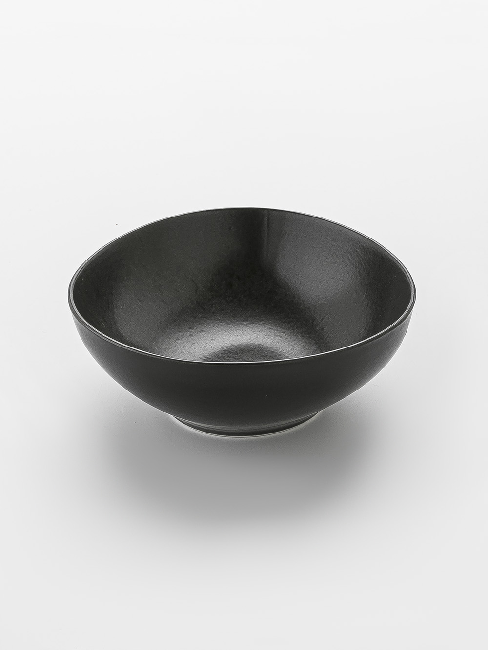 BOWL IRONSTONE 18 CM image number null