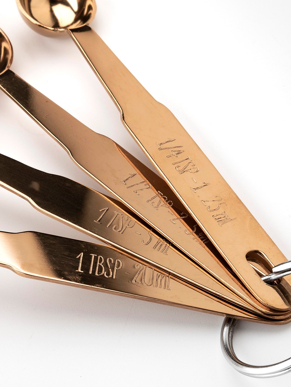 Set de cucharas medidoras doradas-VALKO-Landmark-01.jpg image number null