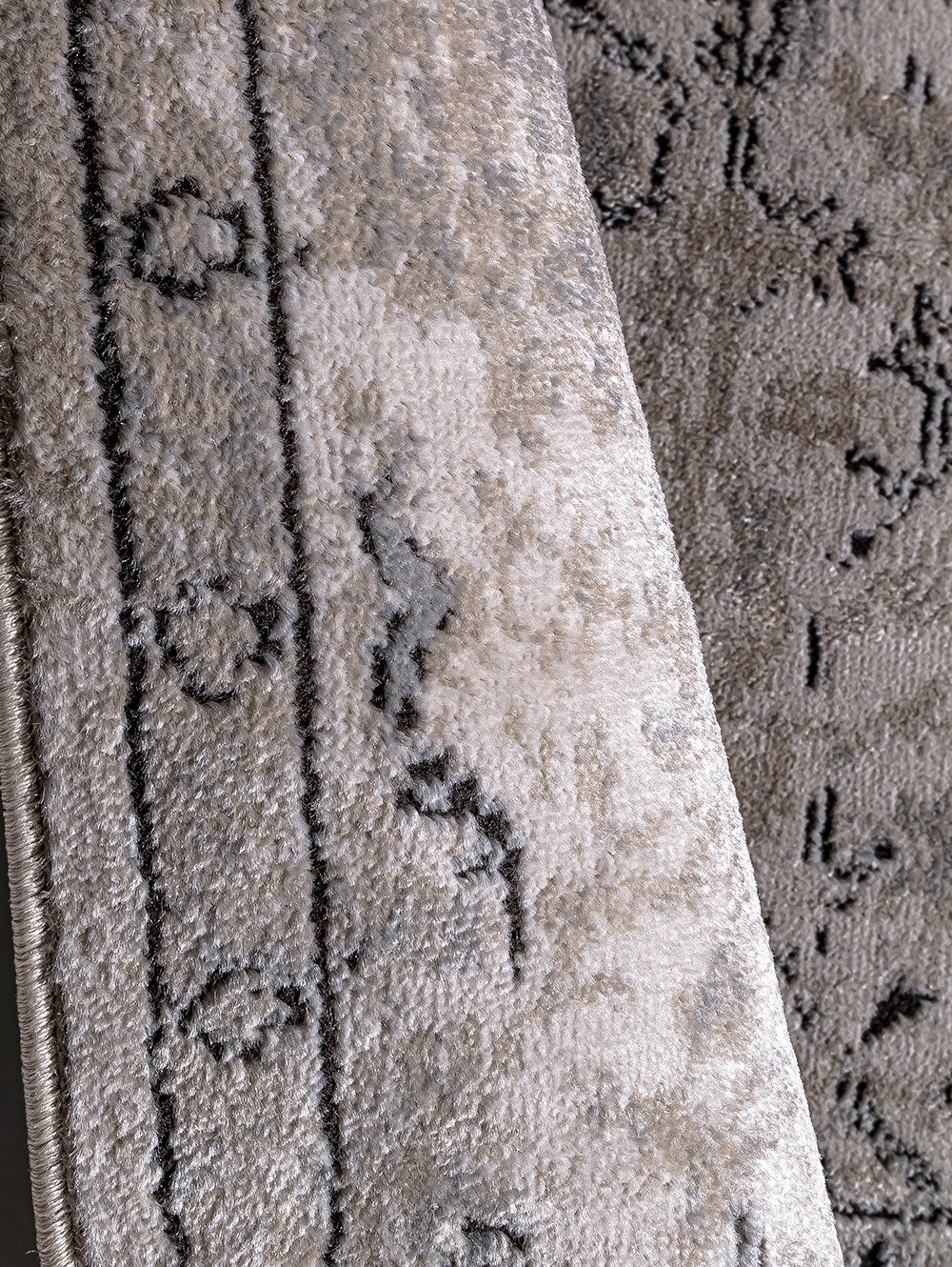 alfombra-MEILLAND GUARDA CREMA-EMP-1.jpg image number null