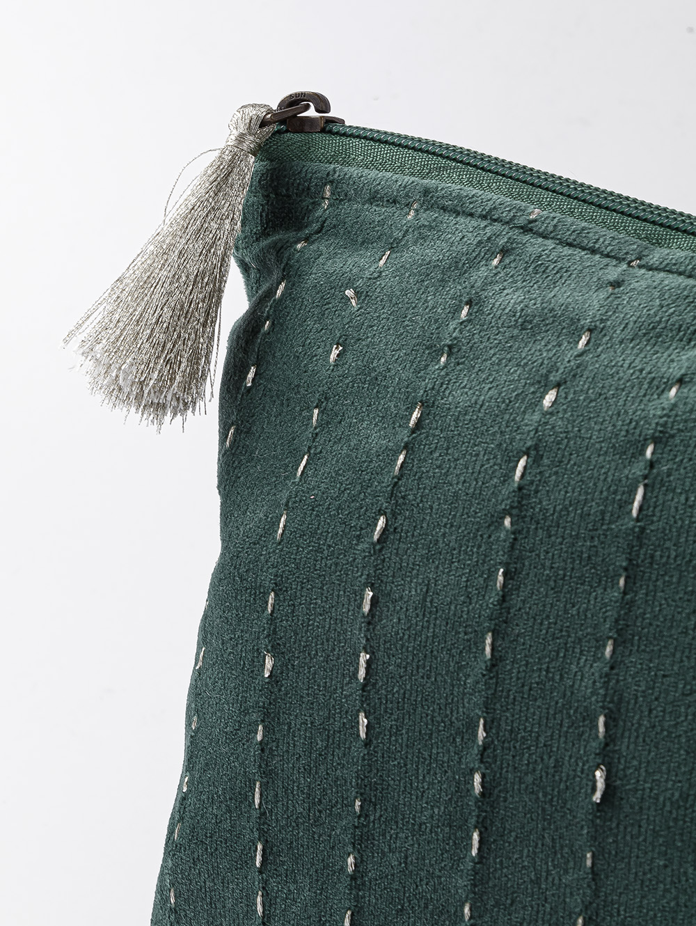 NECESER TRISH image number null