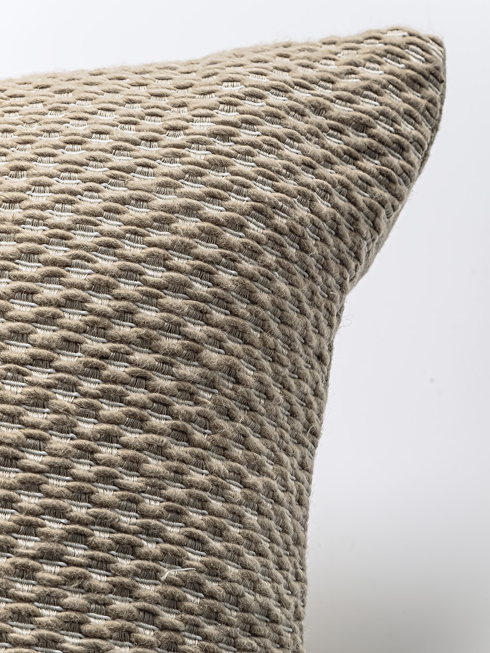 almohadon-para-sillon-ALMOHADON-ALMENDRA-TOSTADO-RECTANGULAR-50X30-DATEX-2.jpg image number null